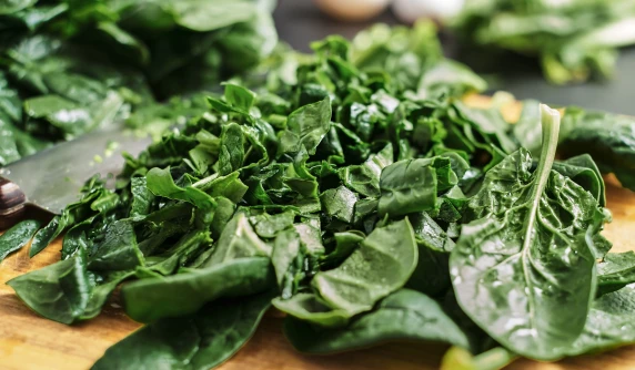 22 Health Benefits Of Spinach: Nutritional Versatile Green